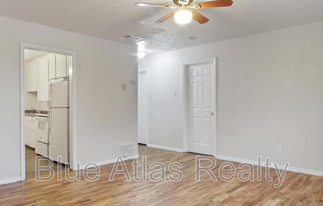 1212 RIVERVIEW DR