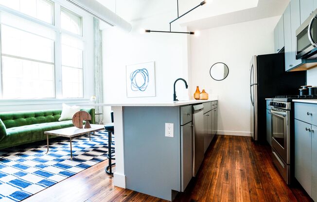 1 bed, 1 bath, 730 sqft, $1,808, Unit 100-405
