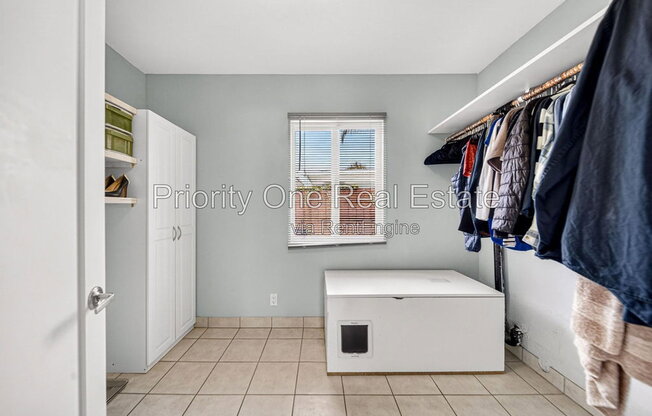 3 beds, 2 baths, 1,192 sqft, $4,195