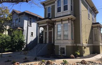 2100 Alameda Avenue