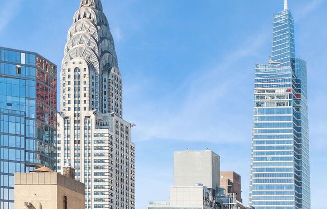 310 E 46 ST