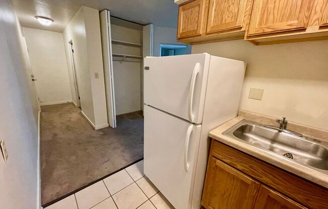 1 bed, 1 bath, $825, Unit 116