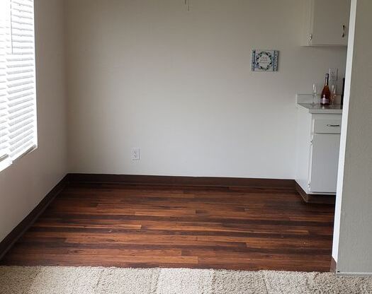 2 beds, 2 baths, 980 sqft, $2,125, Unit 215