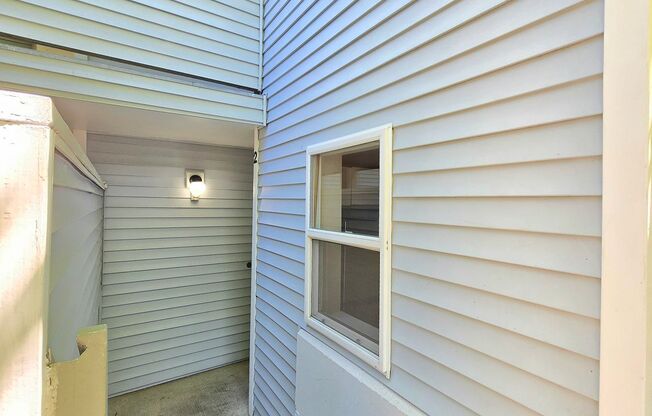 2 Bedroom Condo In Lynnwood Available Now