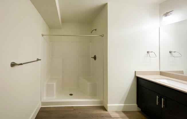 1 bed, 1 bath, 673 sqft, $1,499, Unit 106*