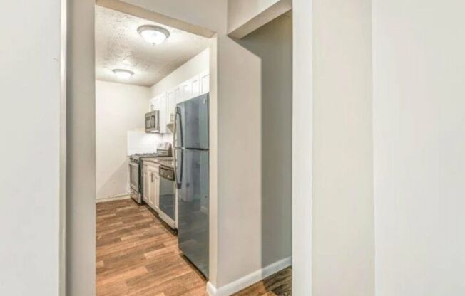 2 beds, 2 baths, 1,033 sqft, $1,299