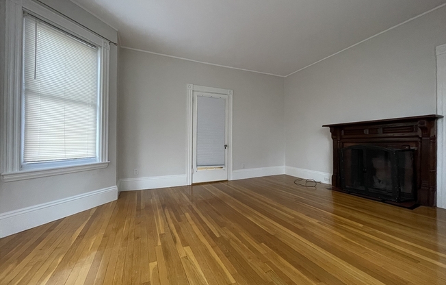 11 MAPLE CIR