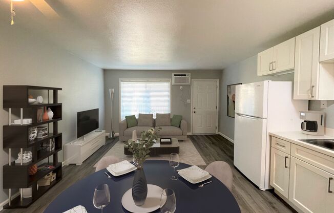 1020 N San Joaquin St - Beautifully Renovated Apartments