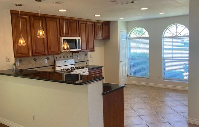Prarie Oaks 3 Bdrm, 2 bath