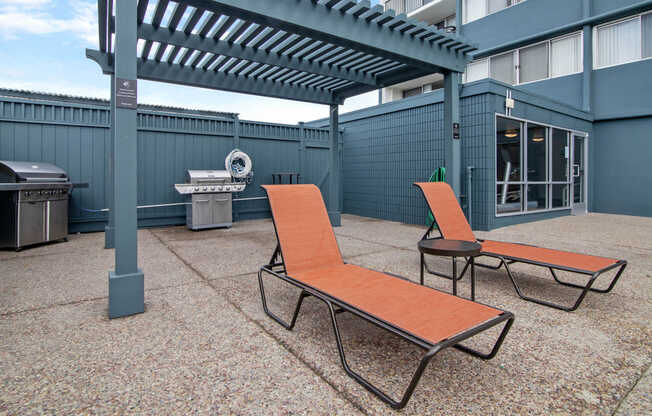 Lounge and Grilling Area