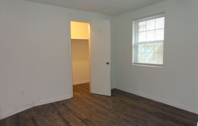 2 beds, 1 bath, 750 sqft, $1,295, Unit #3