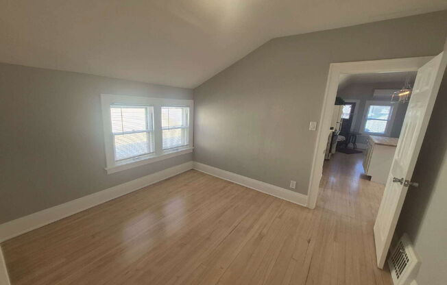 1524 N 60 ST