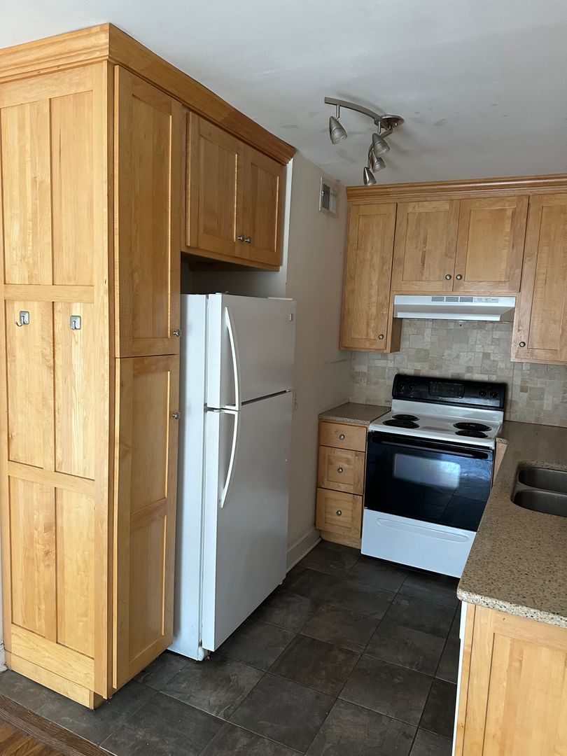 246 White Bridge Rd, Nashville TN 37209 #C1