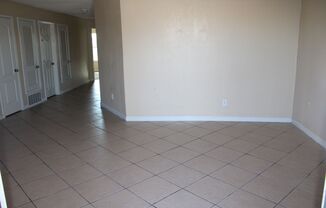 3 beds, 2 baths, $950