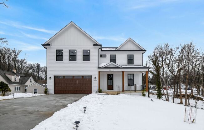 Spacious New Build in Quiet Silver Spring - Available Now