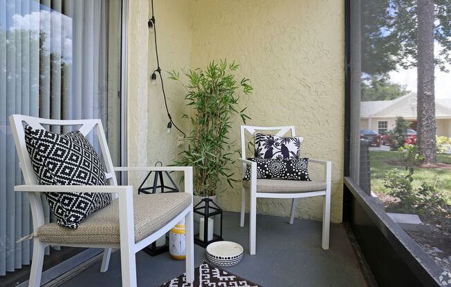 3 beds, 2 baths, 1,300 sqft, $1,979, Unit 7517-201