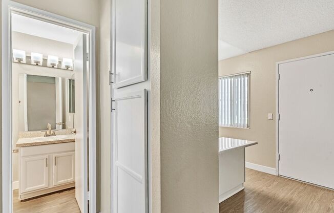 1 bed, 1 bath, 450 sqft, $1,832, Unit Unit 015