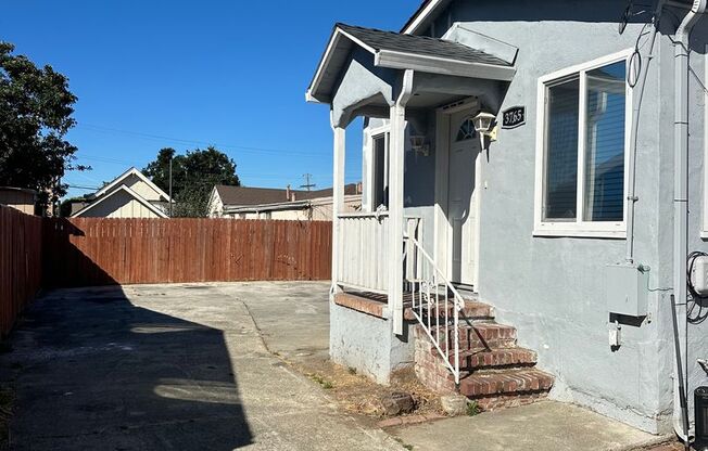 2 beds, 1 bath, $1,850