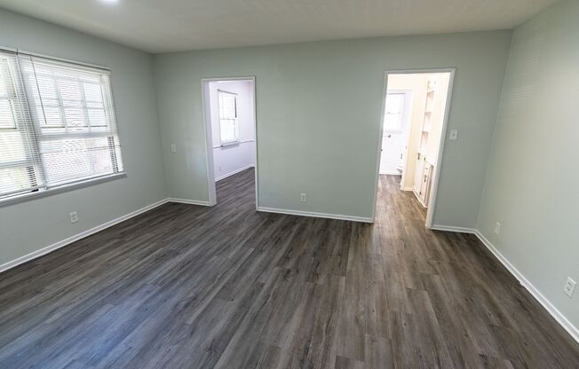 Studio, 1 bath, 625 sqft, $1,448, Unit 11
