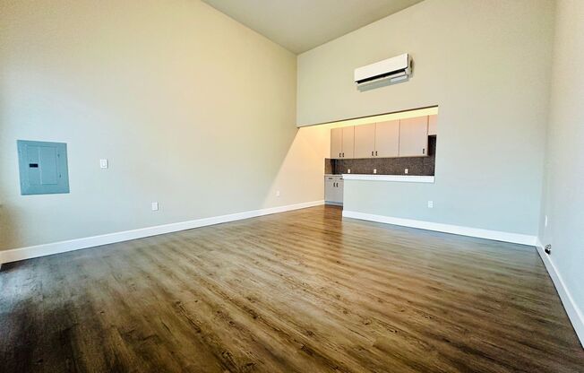 1 bed, 1 bath, 453 sqft, $2,050, Unit 4th #405