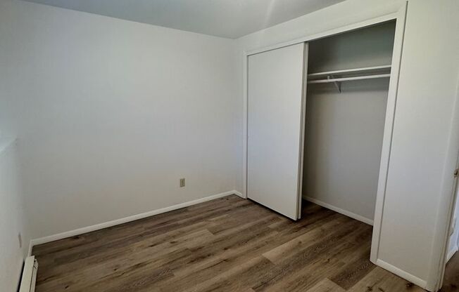 2 beds, 1 bath, $1,500, Unit 412C