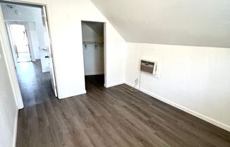 2 beds, 1 bath, $1,575, Unit 554