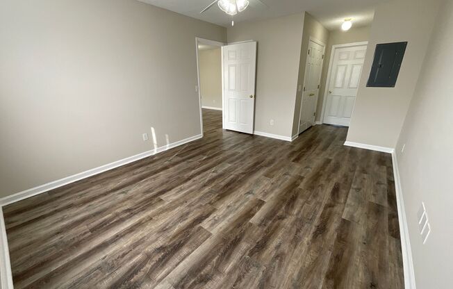 1 bed, 1 bath, 765 sqft, $1,075, Unit 2700-3