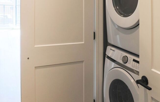 1 bed, 1 bath, 575 sqft, $1,350, Unit 315