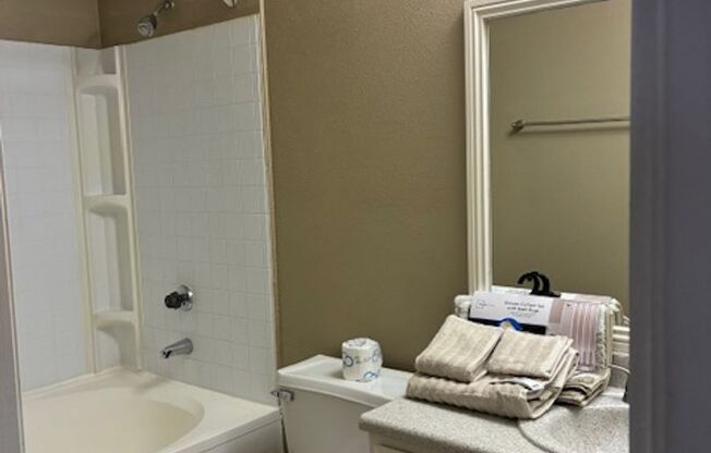 1 bed, 1 bath, 575 sqft, $1,215