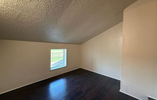 2 beds, 1.5 baths, $895, Unit APARTMENT 1305