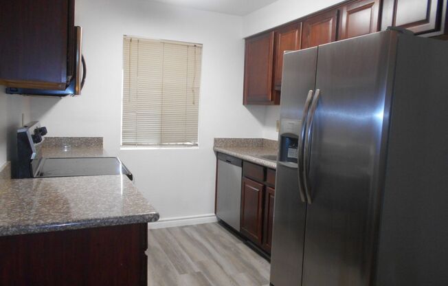 1 bed, 1 bath, $1,250, Unit # 62