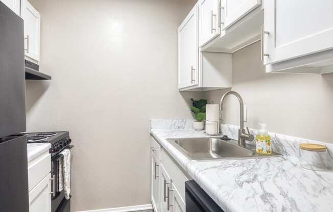 Welcome to Warwick Village Apartments