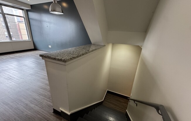 3 beds, 2 baths, 1,385 sqft, $5,000, Unit 501
