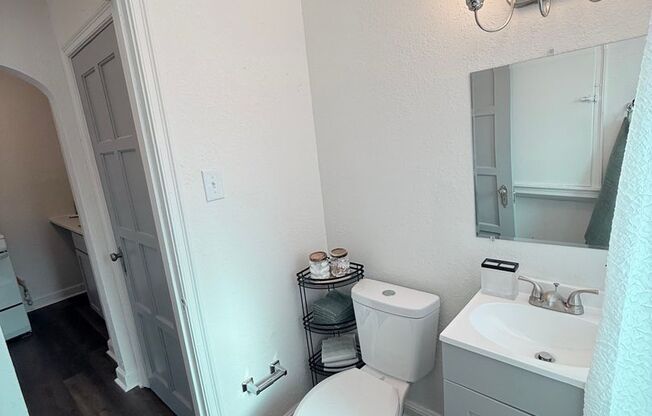 Studio, 1 bath, 325 sqft, $625, Unit 332-05