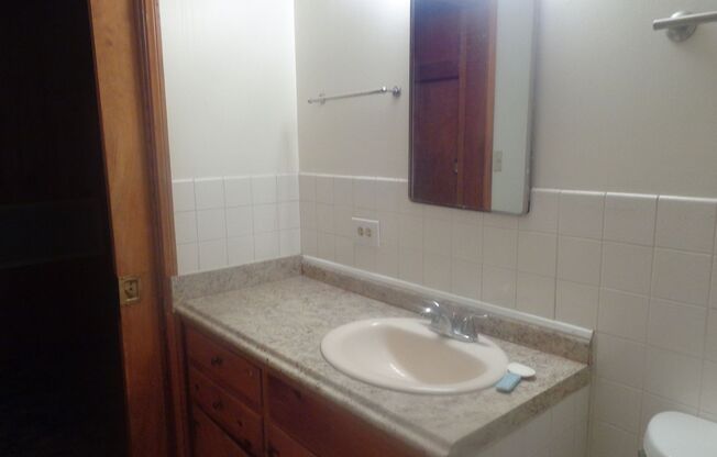 1 bed, 1 bath, $1,300