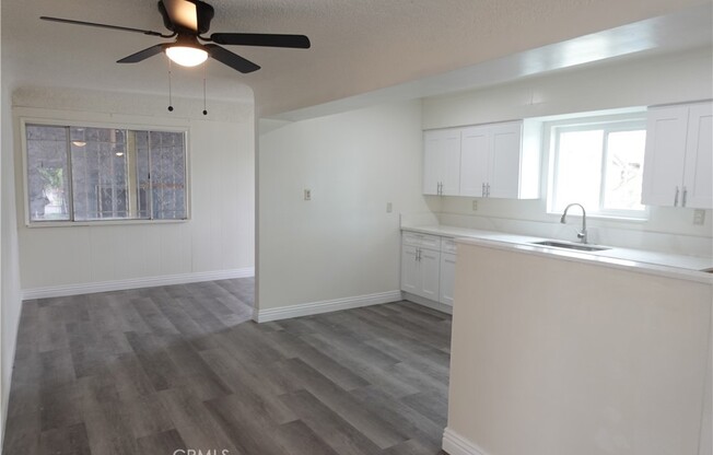 657 E 92 ST