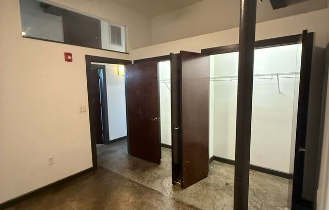 703 N Harrison St./410 Hancock St.