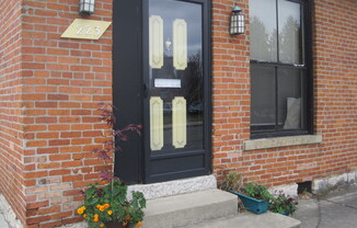 E Livingston Ave 221-223 GVTH