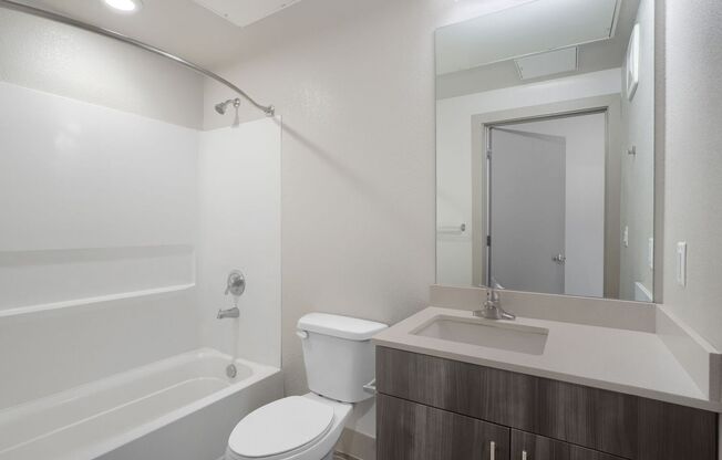 4 beds, 4 baths, 1,094 sqft, $2,900, Unit 207