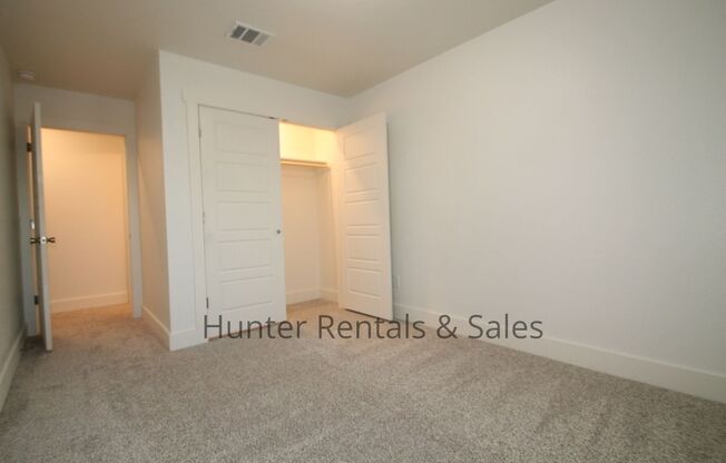 3 beds, 2.5 baths, $1,725