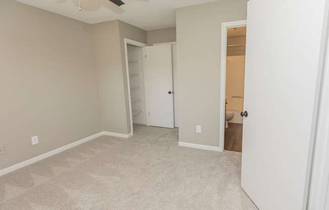 empty bedroom with carpeting at Littlestone in Gallatin