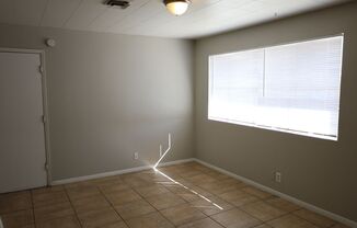 3 beds, 2 baths, $1,650