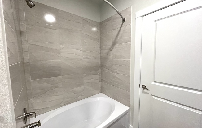 3001 NE INNER LOOP