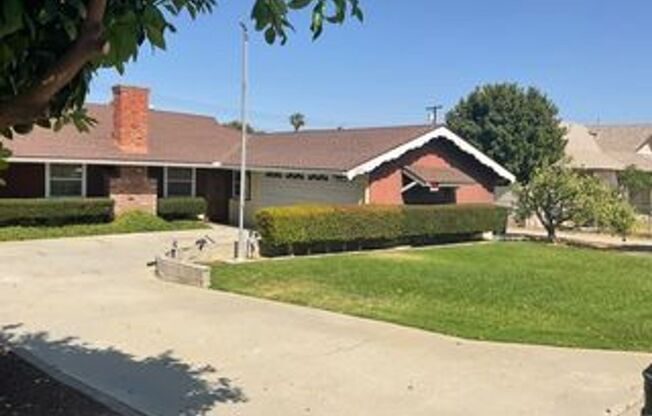 5 bed 2 Bathroom in Riverside
