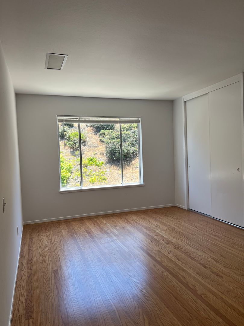 Daly City Home 4Bed 2 Ba