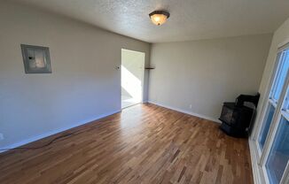 1 bed, 1 bath, $1,495, Unit 919