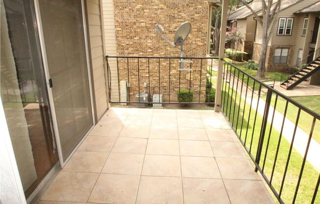 1 bed, 1 bath, $1,350, Unit #2054
