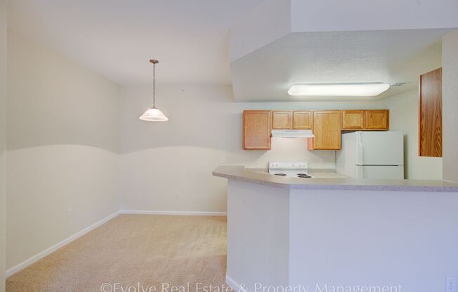 2 beds, 2 baths, $1,795, Unit # 10303