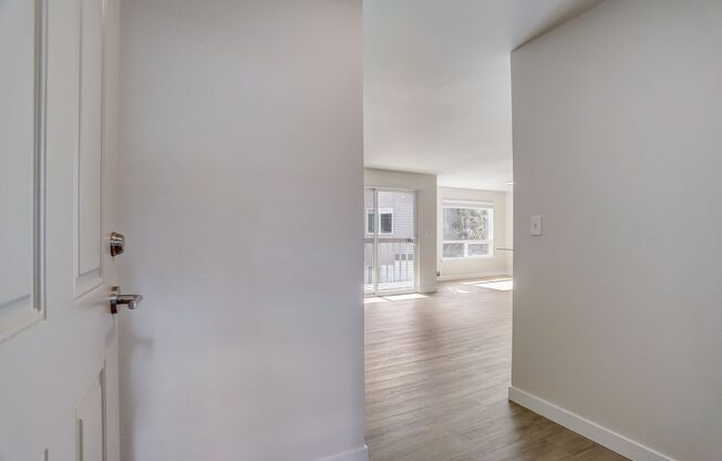 2 beds, 2 baths, 1,092 sqft, $2,895, Unit 20
