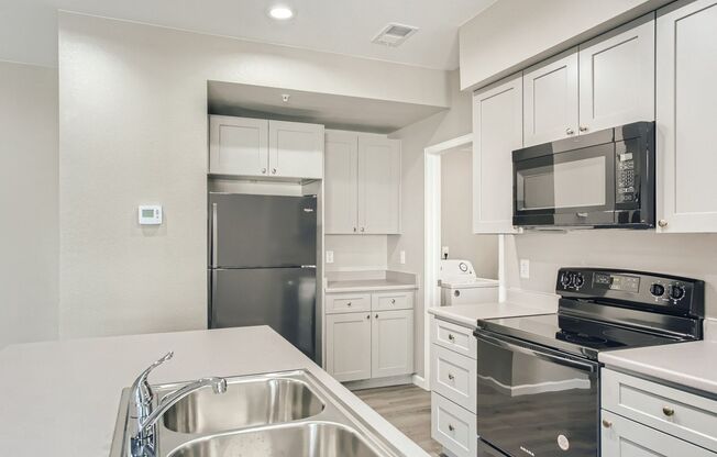 Modern Apartment for Rent at Arizona Flats!